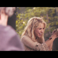 meenamoremakingof_www_shakira-online_fr_00052.png