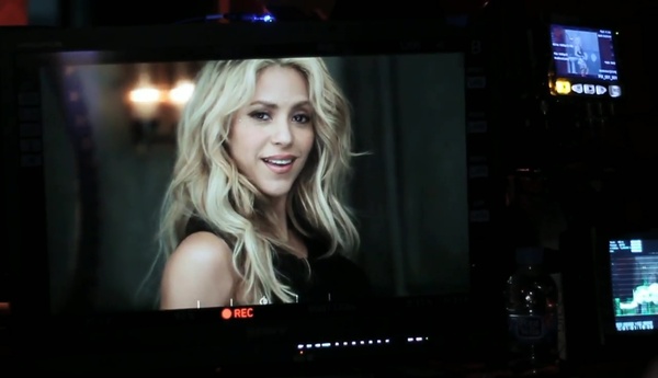 Chantaje_makingof_www_shakira-online_fr_00032.jpg