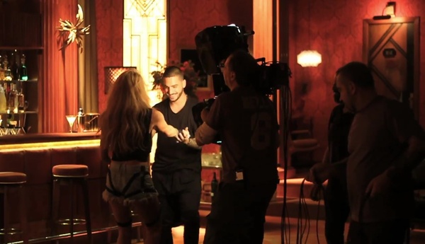 Chantaje_makingof_www_shakira-online_fr_00051.jpg