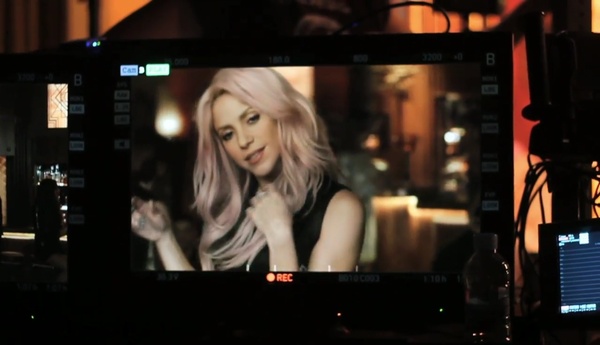 Chantaje_makingof_www_shakira-online_fr_00065.jpg