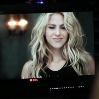 Chantaje_makingof_www_shakira-online_fr_00028.jpg