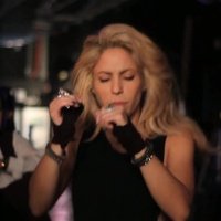 Chantaje_makingof_www_shakira-online_fr_00033.jpg