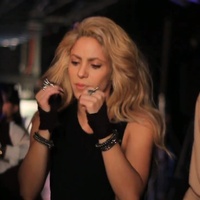 Chantaje_makingof_www_shakira-online_fr_00034.jpg