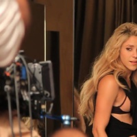 Chantaje_makingof_www_shakira-online_fr_00073.jpg