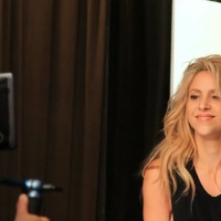 Chantaje_makingof_www_shakira-online_fr_00076.jpg