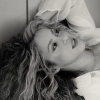 cap_www_shakira-online_fr_00028.png