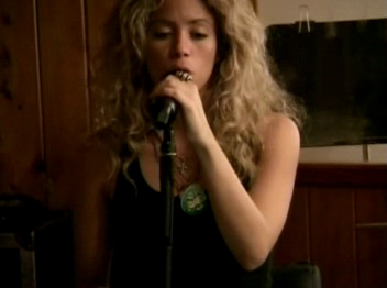 MTV_Diary_www_shakira-online_fr_00021.png