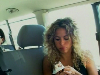 MTV_Diary_www_shakira-online_fr_00100.png