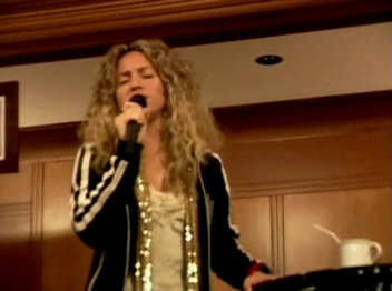 MTV_Diary_www_shakira-online_fr_00263.png