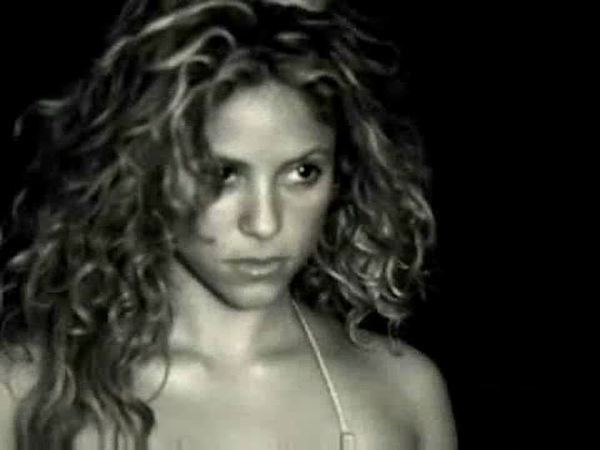 IntroLTVMTVVMA_www_shakira-online_fr_00002.png