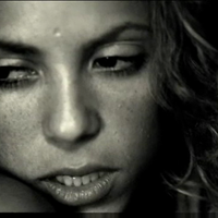 IntroLTVMTVVMA_www_shakira-online_fr_00042.png