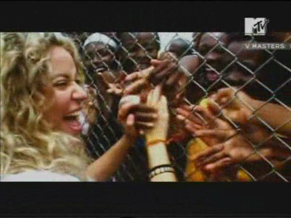 MTVMasters_www_shakira-online_fr_00061.png