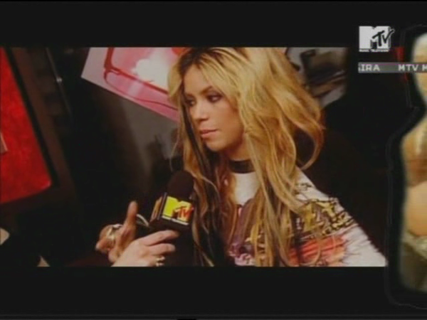 MTVMasters_www_shakira-online_fr_00223.png