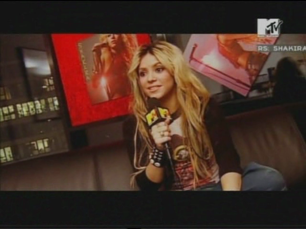 MTVMasters_www_shakira-online_fr_00230.png