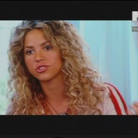 MTVMasters_www_shakira-online_fr_00255.png