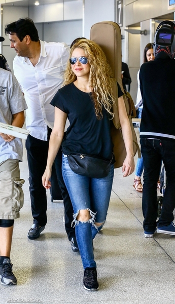 shakira_org_pl_miami013.jpg