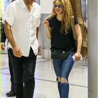 shakira-miami-airport-march-2018-01.jpg