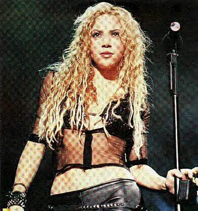 shakira67.jpg