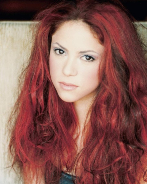 shakira_1747162813_3631787366403572591_217867189.jpg