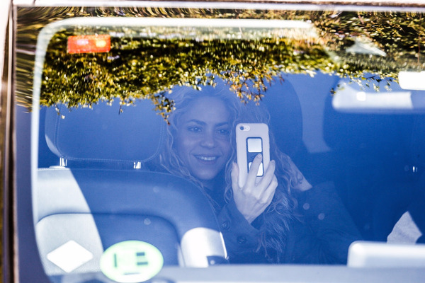 shakira-selfie.jpg