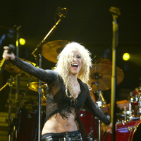 md_xl_shakira_B8809~0.jpg