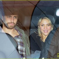 shakira-gerard-pique-leave-hospital-with-baby-milan-04.jpg