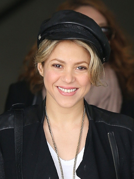 shakira-paris-03272013-14-675x900.jpg