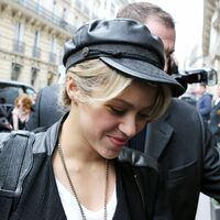 Shakira_PARIS_FRANCE_281429.jpg