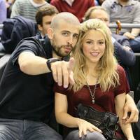 MORE_SHAKIRA_28129~0.jpg