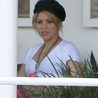 Shakira2BShakira2BSpending2BDay2BFred2BSegal2BzguOm6EpNRcx.jpg