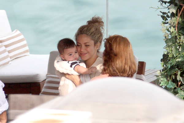 Shakira_Brazil_281129.jpg