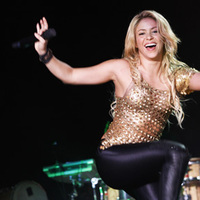 2011aeshakira6_full.jpg