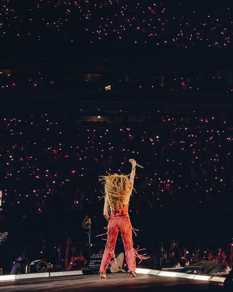 shakira_1747423929_3633977763074721301_217867189.jpg