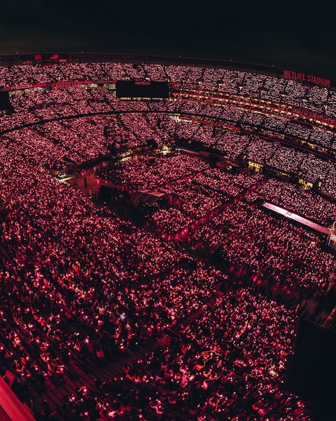 shakira_1747423929_3633977763074918237_217867189.jpg