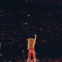 shakira_1747423929_3633977763074721301_217867189.jpg