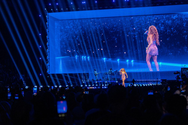 83807096007-05222025-shakira-drm-007.jpg