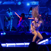 83808885007-05222025-shakira-drm-030.jpg