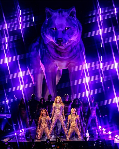 shakira_1748375104_3641956798429980921_217867189.jpg