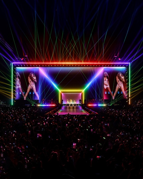 shakira_1748375104_3641956798572615525_217867189.jpg