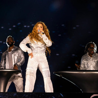 TOS-L-shakira-orlando-concert-04.jpg