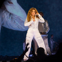 TOS-L-shakira-orlando-concert-06.jpg