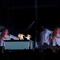 TOS-L-shakira-orlando-concert-22.jpg