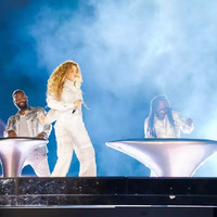 shakira_performance-3.jpg