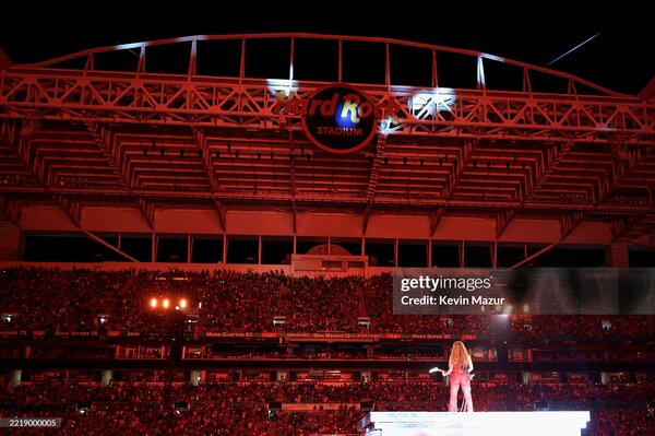gettyimages-2219000005-2048x2048.jpg