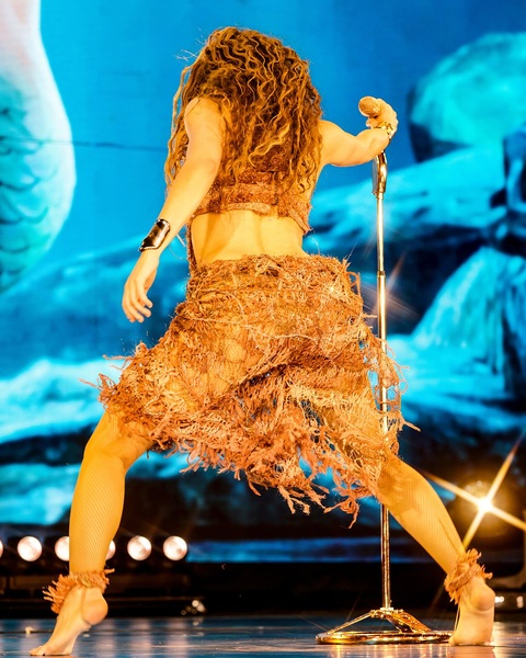 shakira_1749736800_3653327704363730705_217867189.jpg