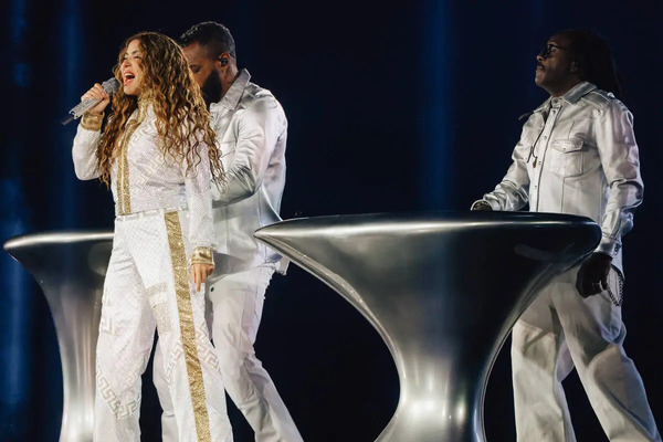 20615500_web1_WEB-KATS-SHAKIRA-JUN29-25-MC-0008.jpg