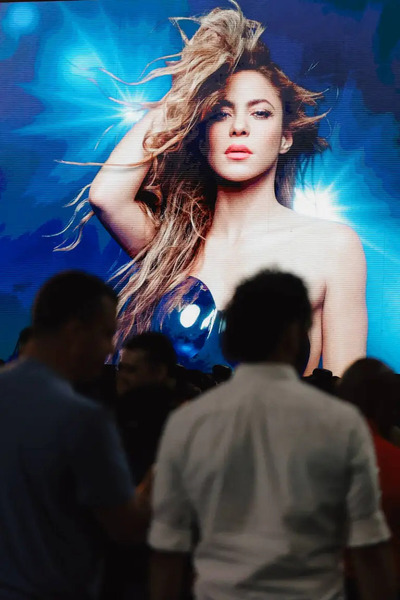 20615500_web1_WEB-KATS-SHAKIRA-JUN29-25-MC-0015.jpg