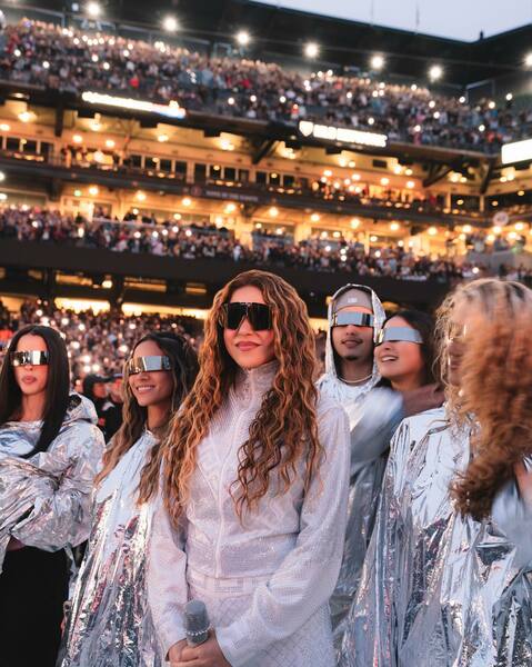 shakira_1751391100_3667256809815594650_217867189.jpg