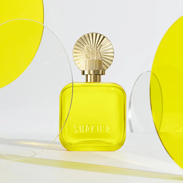 amarillo-shakira-pefume-7.jpg