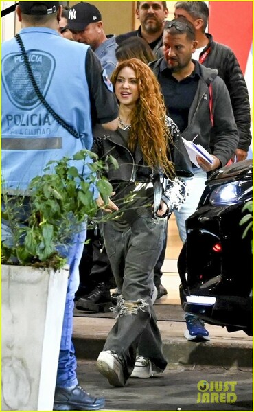 shakira-argentina-after-hospital-02.jpg